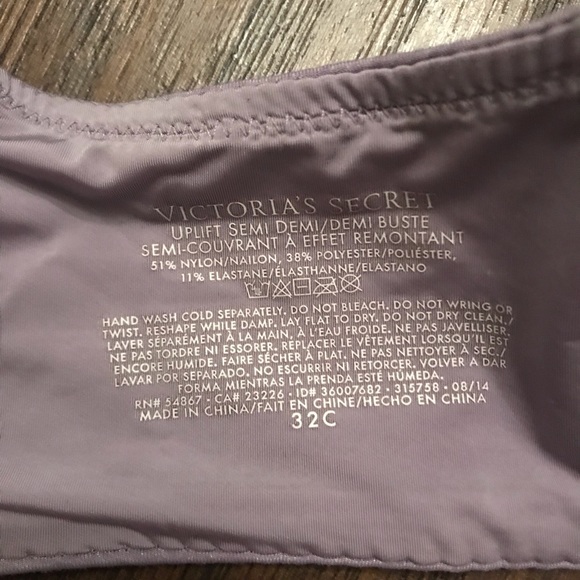 Victoria’s Secret Purple Semi Demi Push Up Bra 32C - Picture 3 of 3